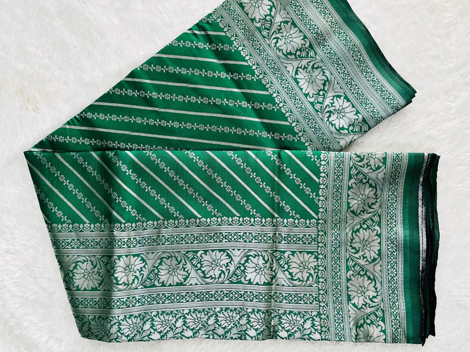 AD 1556 Designer Soft Banarasi Silk Sarees Wholesale Shop In Surat
